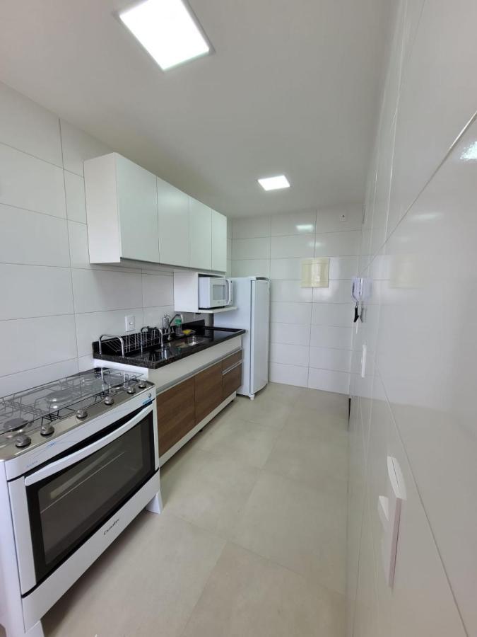 Apartamento Na Praia Do Morro- Guarapari, De Frente, Varanda Ampla, Duas Quadras Da Orla Da Praia Dış mekan fotoğraf