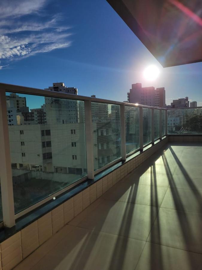 Apartamento Na Praia Do Morro- Guarapari, De Frente, Varanda Ampla, Duas Quadras Da Orla Da Praia Dış mekan fotoğraf